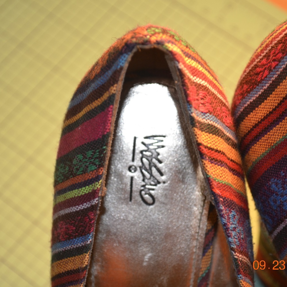 Mossimo High Heeled Shoes Multi Colored Size 8